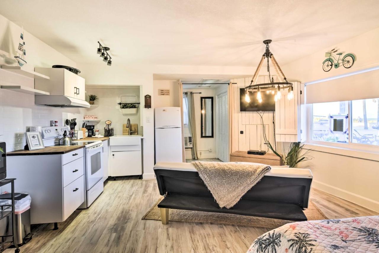 Idyllic Pass-A-Grille Studio - Walk To The Beach! St. Pete Beach Buitenkant foto